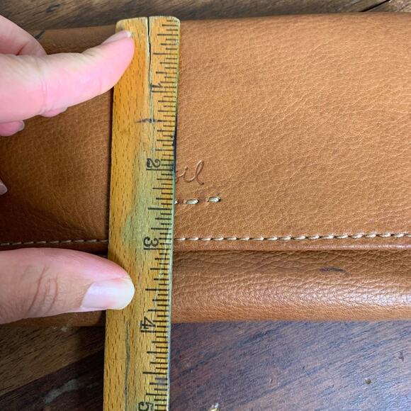 Fossil Genuine Leather Button Closure Flap Wallet Clutch Card Holder Tan Boho - Picture 16 of 16